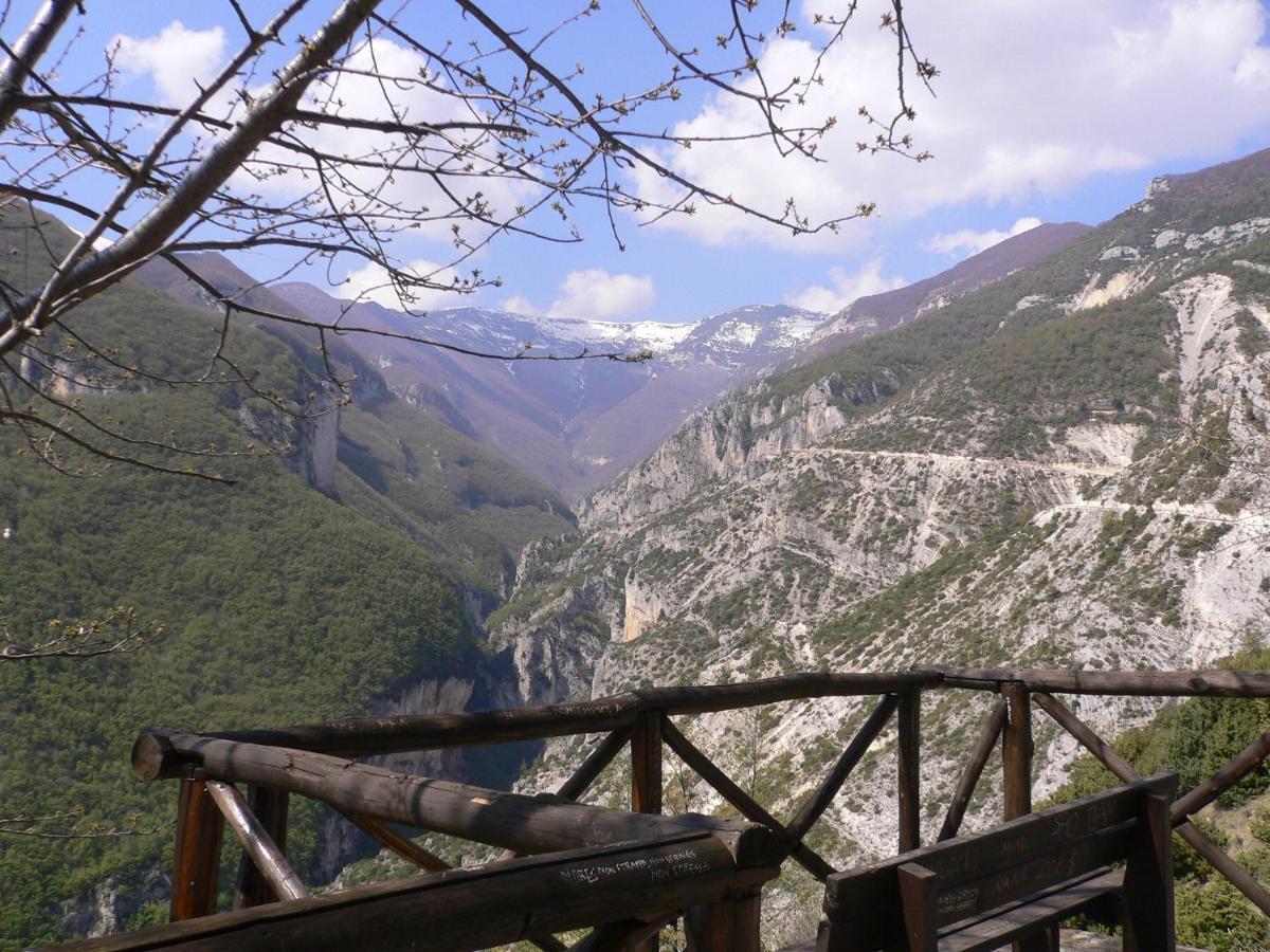 B&B Lo Gnomo Pennapiedimonte Kültér fotó
